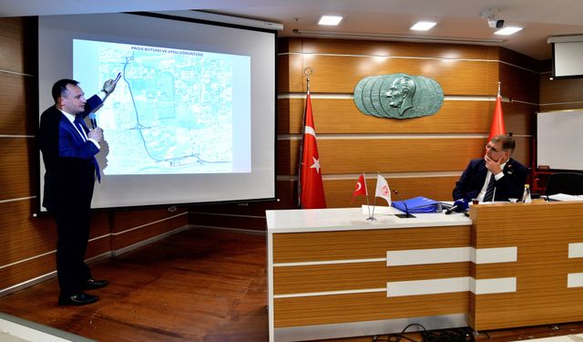 İzmir’in iki başkanı Bornova için buluştu: Tugay ve Eşki geleceği birlikte planladılar
