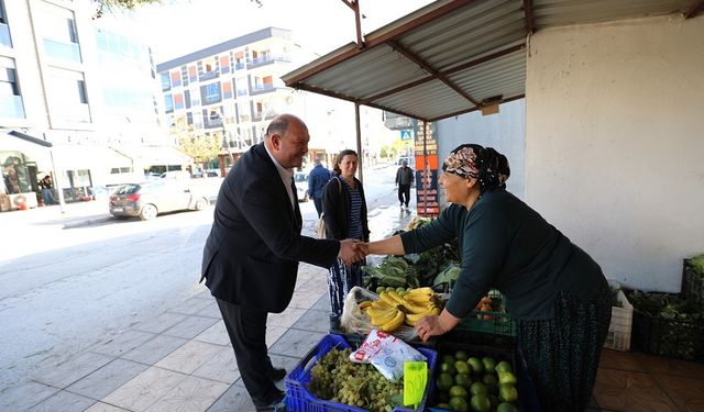 Menderes’te esnaf buluşması: Başkan Çiçek talepleri dinledi, çözümleri anlattı