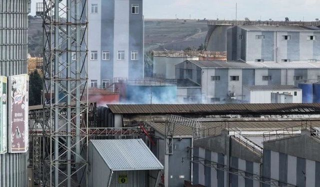 Sıcak haber! Fabrikada büyük patlama: Yaralı işçiler var