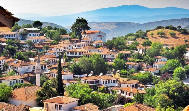 İzmir’in tarih ve doğa dolu kartpostal köyü: Şirince Köyü nerede, Şirince'ye nasıl gidilir?