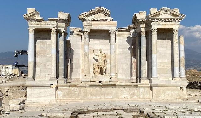 İzmir Efes’te Trajan Çeşmesi ziyaret rehberi: Trajan Çeşmesi'ne nasıl gidilir?