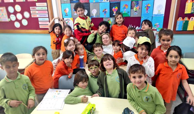 Alaçatı’da miniklerden Şanlıurfa’daki öğrencilere destek