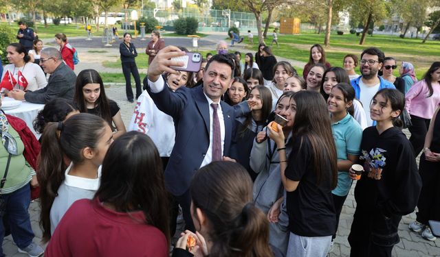 Bayraklı’da gençlere dijital eğitim desteği