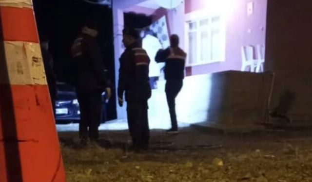 Belediye başkanının yeğeni evinde kanlar içinde ölü bulundu