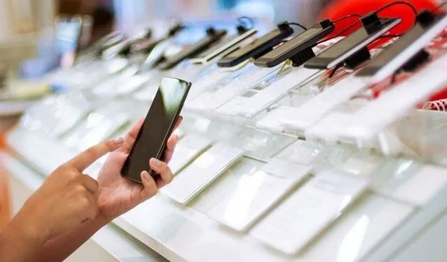 Bellek çiplerine yüzde 60 zam! Telefon ve bilgisayar fiyatları uçacak