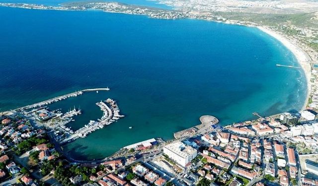 TOKİ planı yeniden askıda! Çevrecilerden uyarı geldi: 'Çeşme Kuşadası gibi betonlaşır'