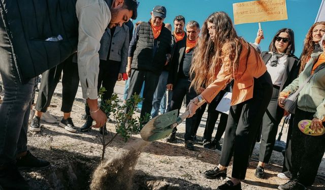 Çeşme’de 411 fidanla güçlü mesaj