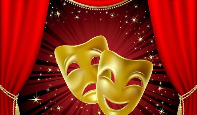 Çeşme’de çocuklara tiyatro dolu ara tatil