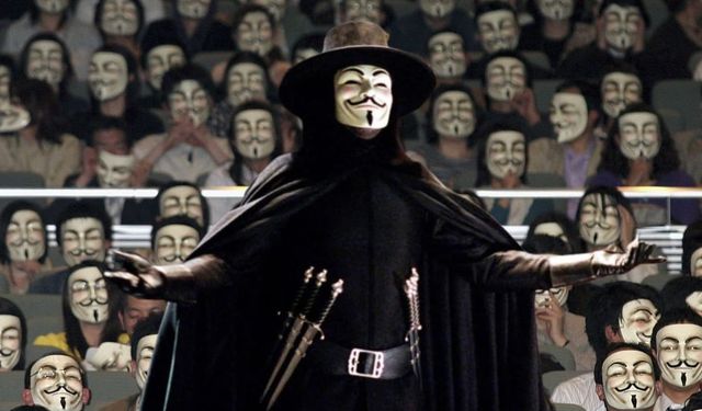 DC Studios duyurdu: V for Vendetta dizi oluyor! Senaryoda kim var?