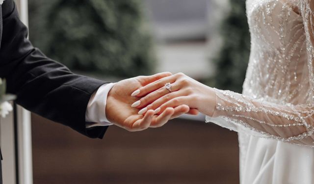 Rüyada evlenmek ne anlama geliyor?