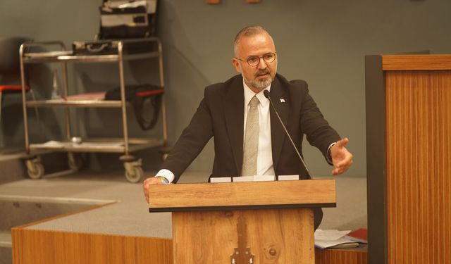İzmir’de Meclis’te planlama tartışması: Yıldız’dan Büyükşehir’e tepki!