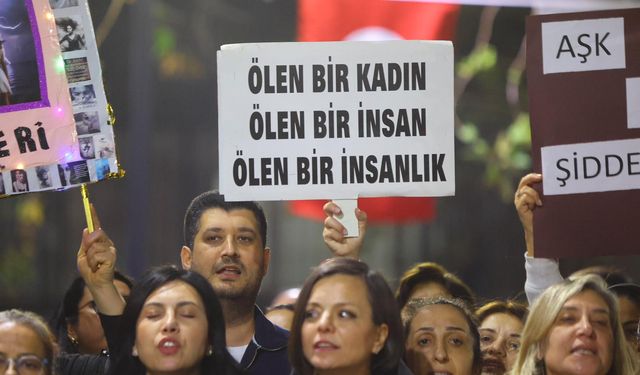 Hiçbir kadın yalnız yürümeyecek: Karabağlar’dan güçlü mesaj