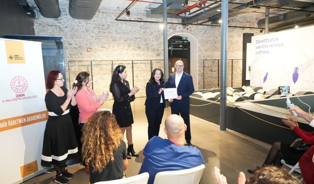 İzmir’de akademi eğitimleri başladı