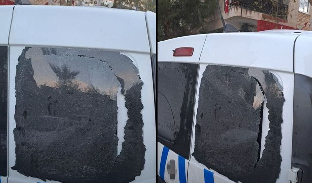 İzmir’de polis ekibine saldırı! Ekip otosuna tekme attı, camı kırdı