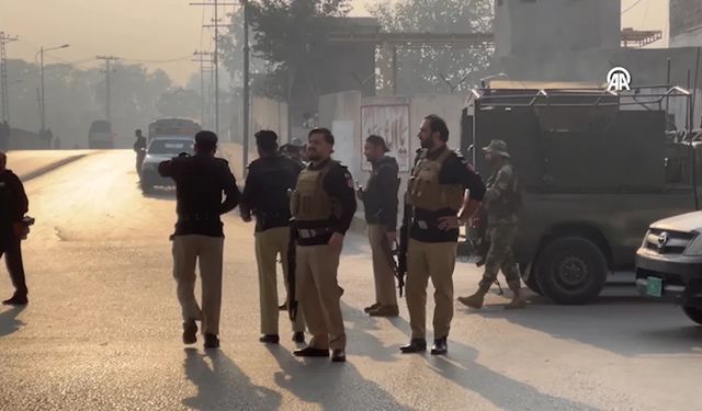 Peşaver’de Jandarma karakoluna saldırı: 3 ölü