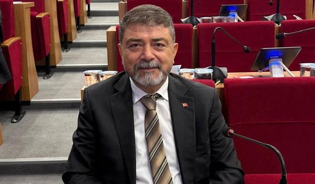 AK Partili Atmaca’dan İZSU binası için ağır sözler: 'Parayı fay hattına gömmüşler!'