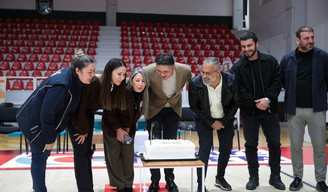 Aliağa Belediyesi’nden Başkan Acar’a duygu dolu sürpriz