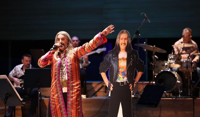 Barış Manço AASSM’de unutulmaz konserle anıldı