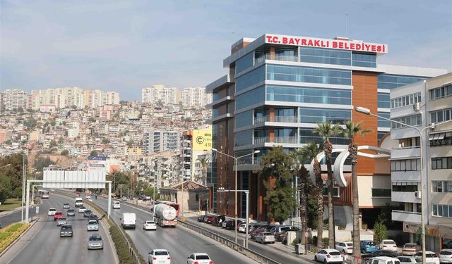 Bayraklı Belediyesi operasyonunda 43 şüpheli adliyede!