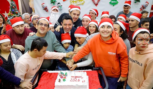 Bayraklı Belediyesi’nden özel sporculara yeni yıl buluşması