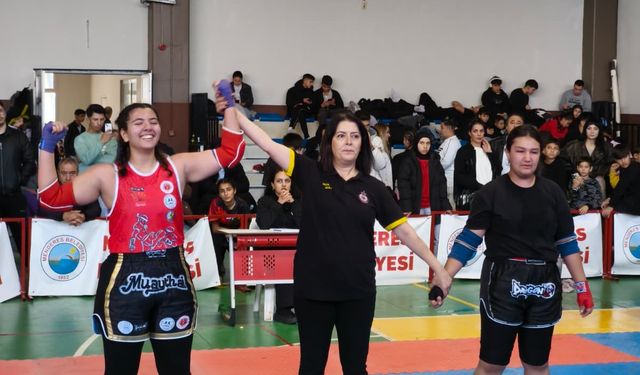Bostanlıspor Muaythai’de tarih yazdı: 6 final, 2 şampiyonluk