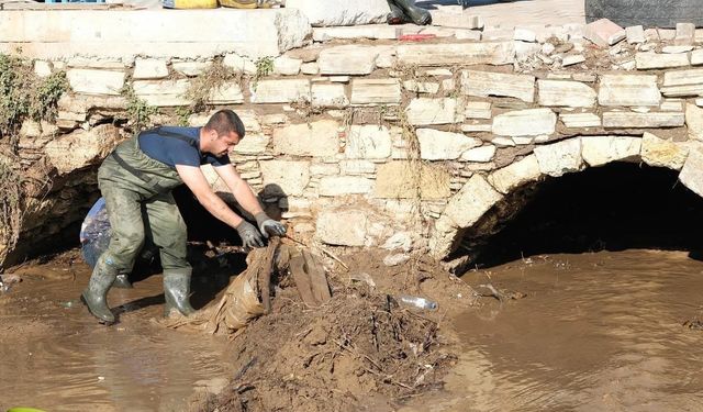 Foça’da 2025 karnesi: Bir yılda onlarca hamle