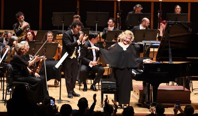 İsmet İnönü, Mozart’ın büyüleyici eserleriyle anıldı