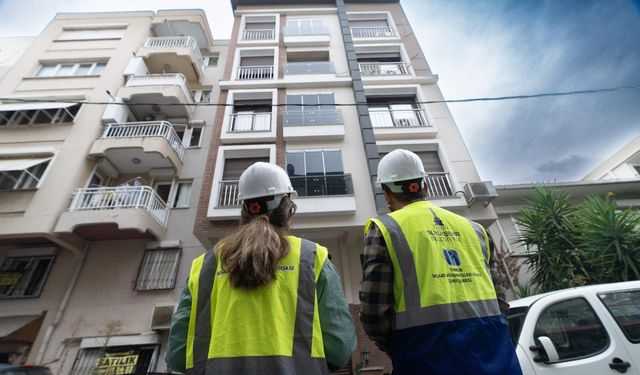 İzmir depreme dirençli kent için yol haritası çiziyor