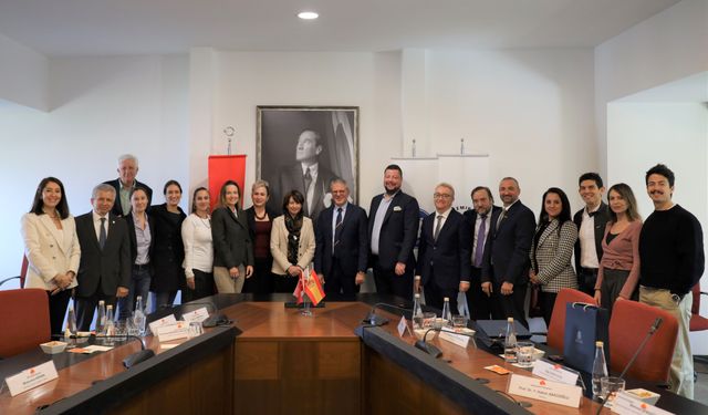 İzmir’den İspanya’ya uzanan eğitim köprüsü kuruldu