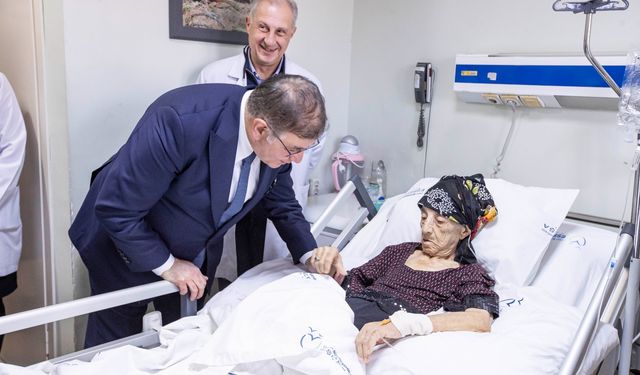 İzmir sağlıkta yerel yönetim modeliyle Türkiye’ye örnek