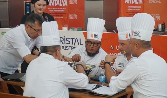 İzmirli genç şefler GASTROANTALYA’yı salladı