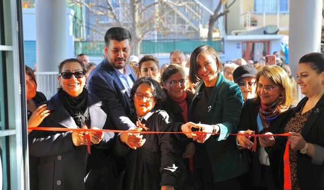 Karabağlar’da aynı gün iki açılış