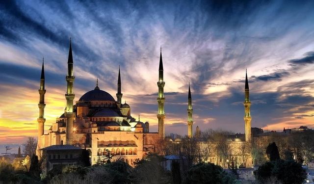 Miraç Kandili 2026: Resimli ve dualı mesajlar