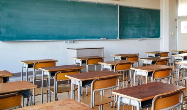 Yarın okullar tatil mi, 2 Şubat’ta okullar yarım gün mü? MEB takvimi ve son durum