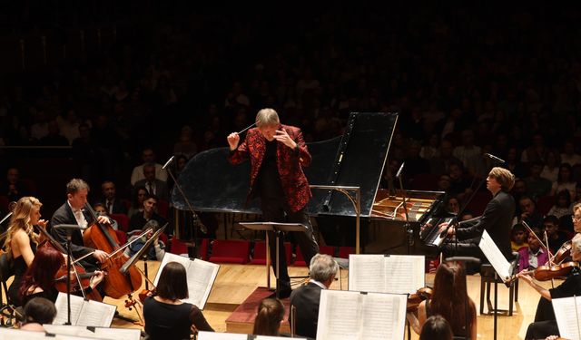 İzmir Devlet Senfoni’den duygusal konser