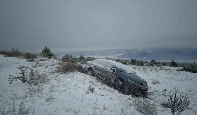 Belediye başkanının makam aracı şarampole uçtu!