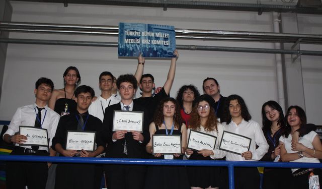 Sema Karhan Anadolu Lisesi | TORBALI'DA BİR İLK: SKAL GENÇLİK ÇALIŞTAYI