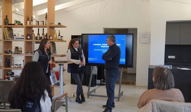 Çeşme’de çiftçiler akın etti!