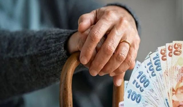 Emekliye ek zam var mı? En düşük emekli maaşı belli oldu! Ek zam beklentisi arttı