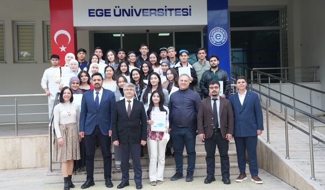 EÜ’de Orhun Programı öğrencilerine veda töreni