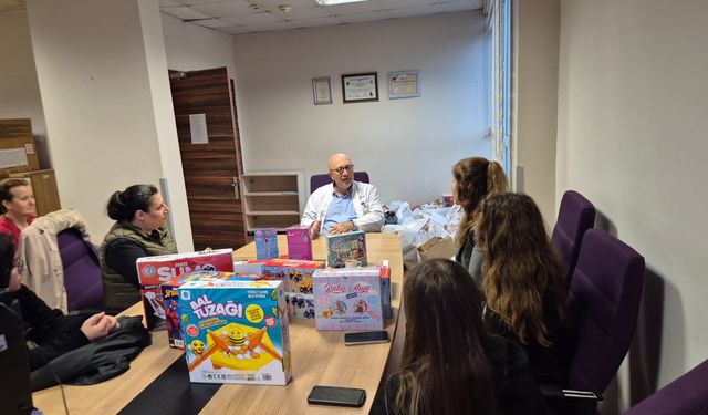 EÜ’de oyuncaklar küçük yürekleri sevindirdi