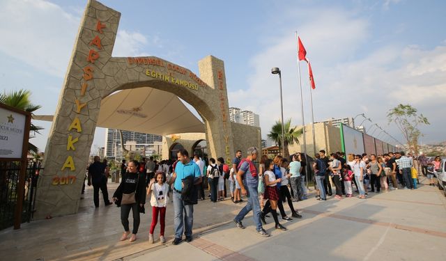 Evrensel Çocuk Merkezi tatilde minikleri bekliyor