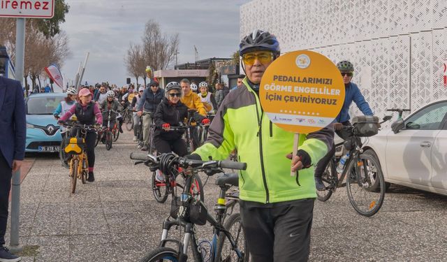 Görme engelliler için İzmir’de umut pedalları döndü