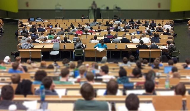 Hademeydi, yönetici oldu! Üniversitede sahte diploma iddiası