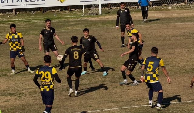 İmren Alaçatıspor evinde kazandı, zirveye tutundu