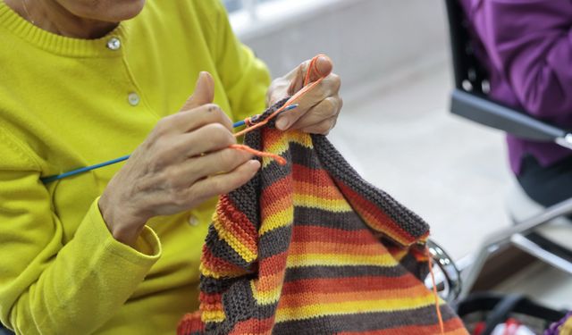 İzmir’de İlmek ilmek umut örüyorlar