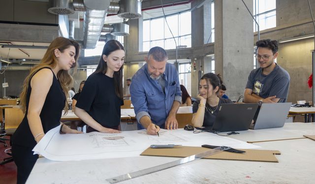 İzmir Ekonomi Üniversitesi’nden girişimcilere altın fırsat