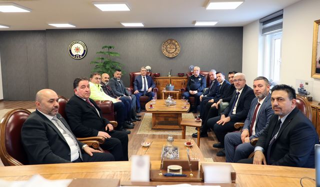 İzmir Servisçiler Odası sahada! Emniyetle güçlü iş birliği