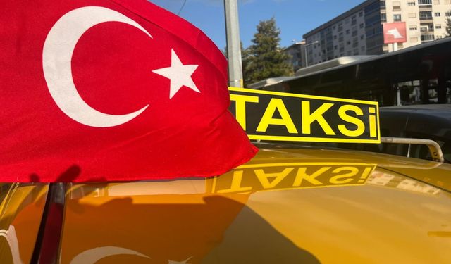 İzmirli taksicilerden bayrağa saldırıya konvoylu tepki