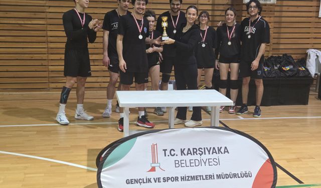 Karşıyaka’da voleybol rüzgarı esti